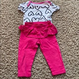 Lamaze matching set. Pants and onesie